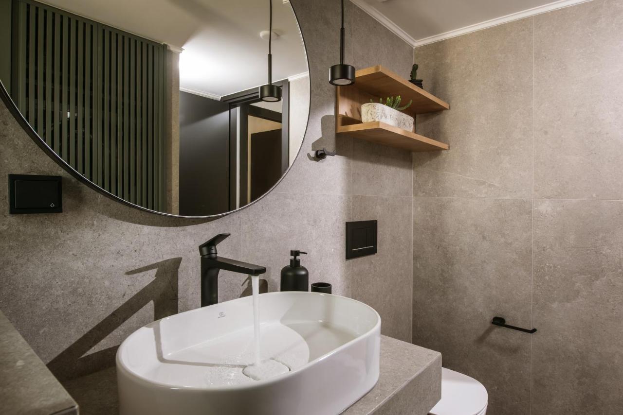 Relaxo Collection Luxury Suites In The Heart Of Heraklion Eksteriør billede